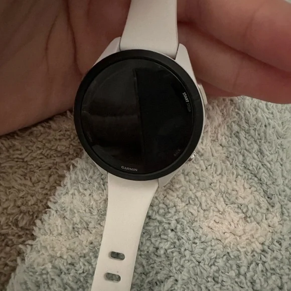 Garmin Smartwatch - White and Mint - Picture 5 of 8